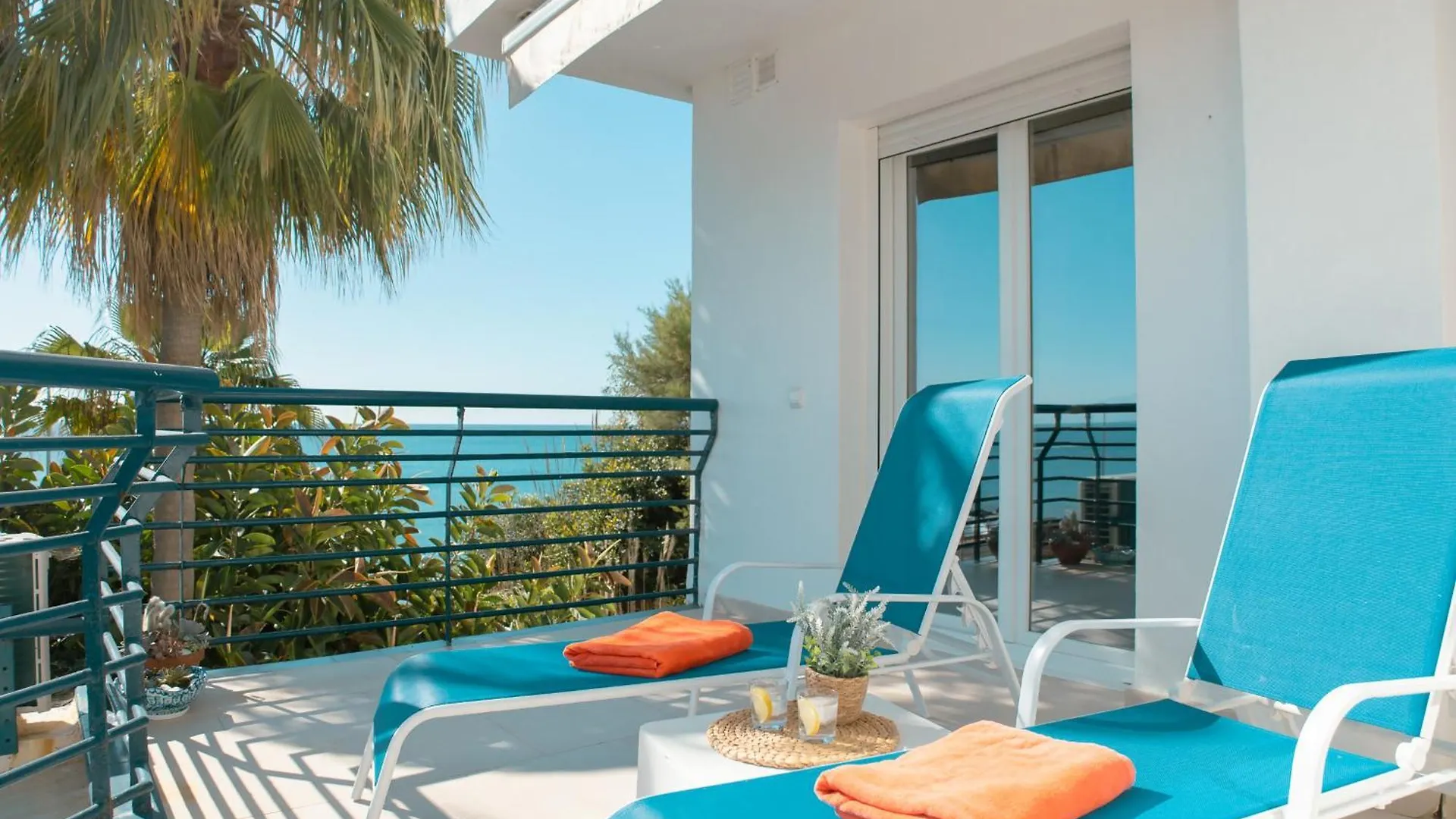 Belmonstays Playamijas Malaga Holiday home